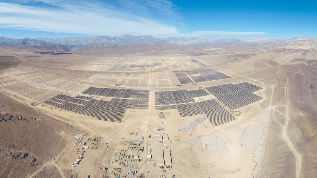 Aerial view of Mainstream's Rio Escondido Solar PV project in construction