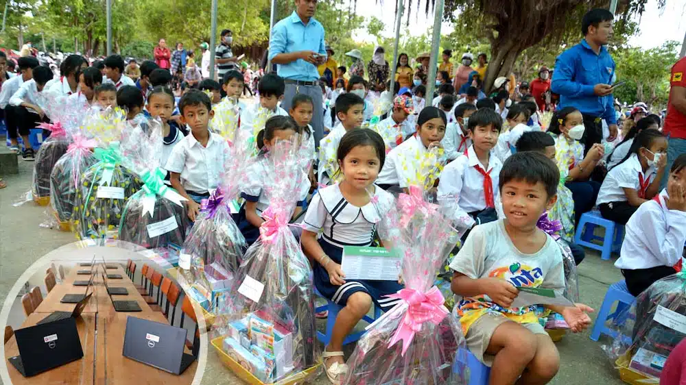 Schoolchildren in Vietnam with new school equipment